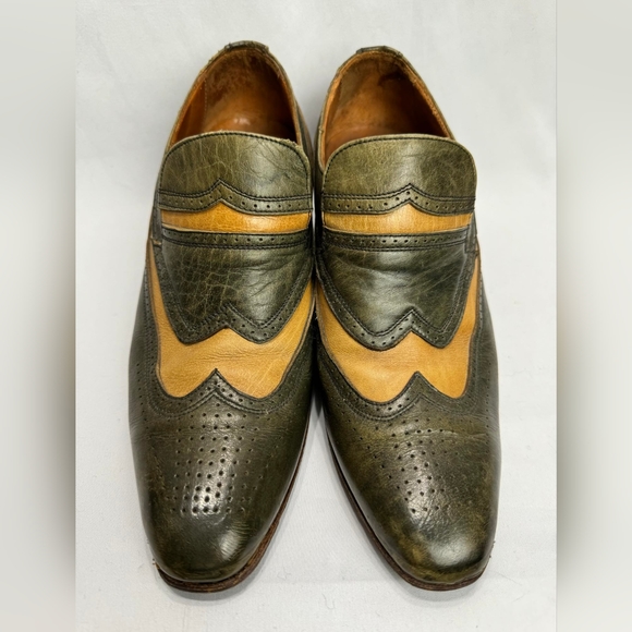 RUDOLFO VALENTINO Wingtip Heeled Loafer Olive Green - Picture 2 of 7